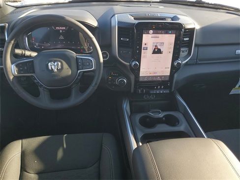 New 2026 RAM 1500 Big Horn AWD/4WD image 12