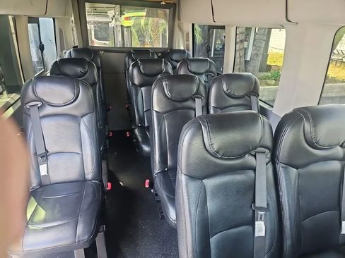 Used 2016 Ford Transit 350 XLT RWD image 14