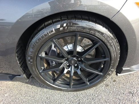 Used 2016 Ford Mustang Shelby GT350 w/ Technology Package image 10