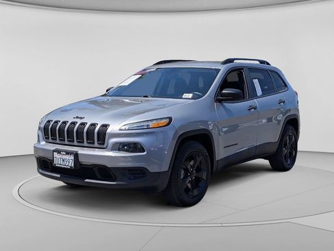 Used 2016 Jeep Cherokee Sport AWD/4WD image 10