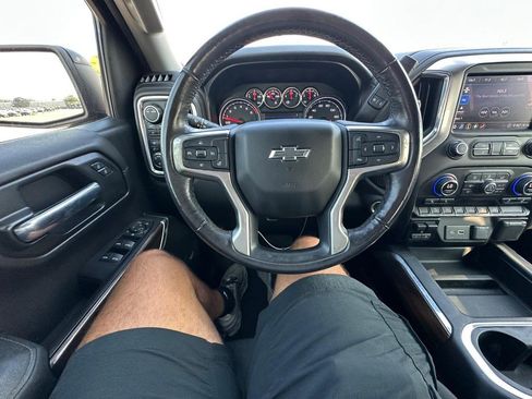 Used 2020 Chevrolet Silverado 1500 LT Trail Boss AWD/4WD image 19