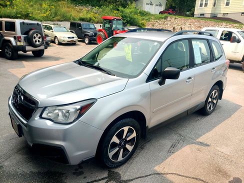 Used 2018 Subaru Forester 2.5i w/ Alloy Wheel Package image 2