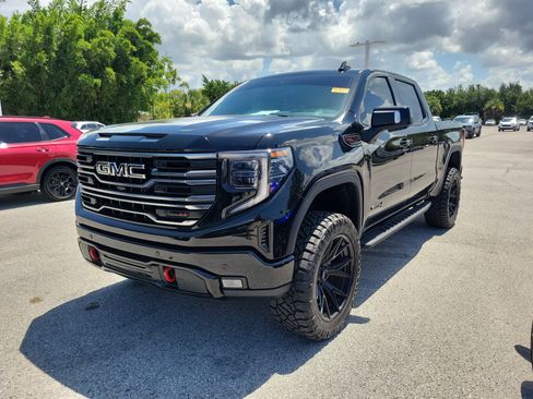 Used 2026 GMC Sierra 1500 AT4 w/ AT4 Premium Package AWD/4WD image 5