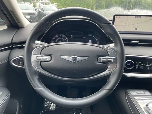 Used 2024 Genesis GV70 2.5T w/ Advanced Package AWD/4WD image 14