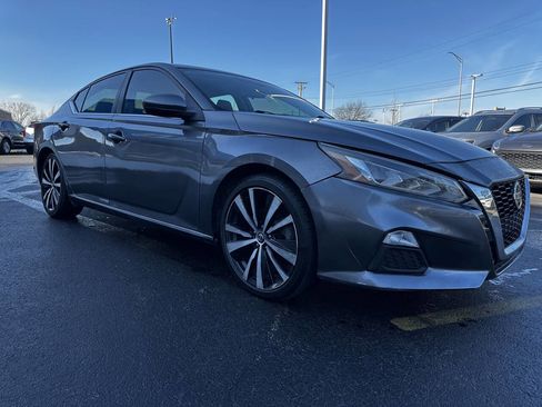 Used 2020 Nissan Altima 2.5 SR image 9