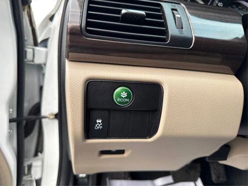 Used 2016 Honda Accord EX image 21