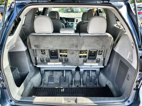 Used 2017 Toyota Sienna XLE AWD/4WD image 20
