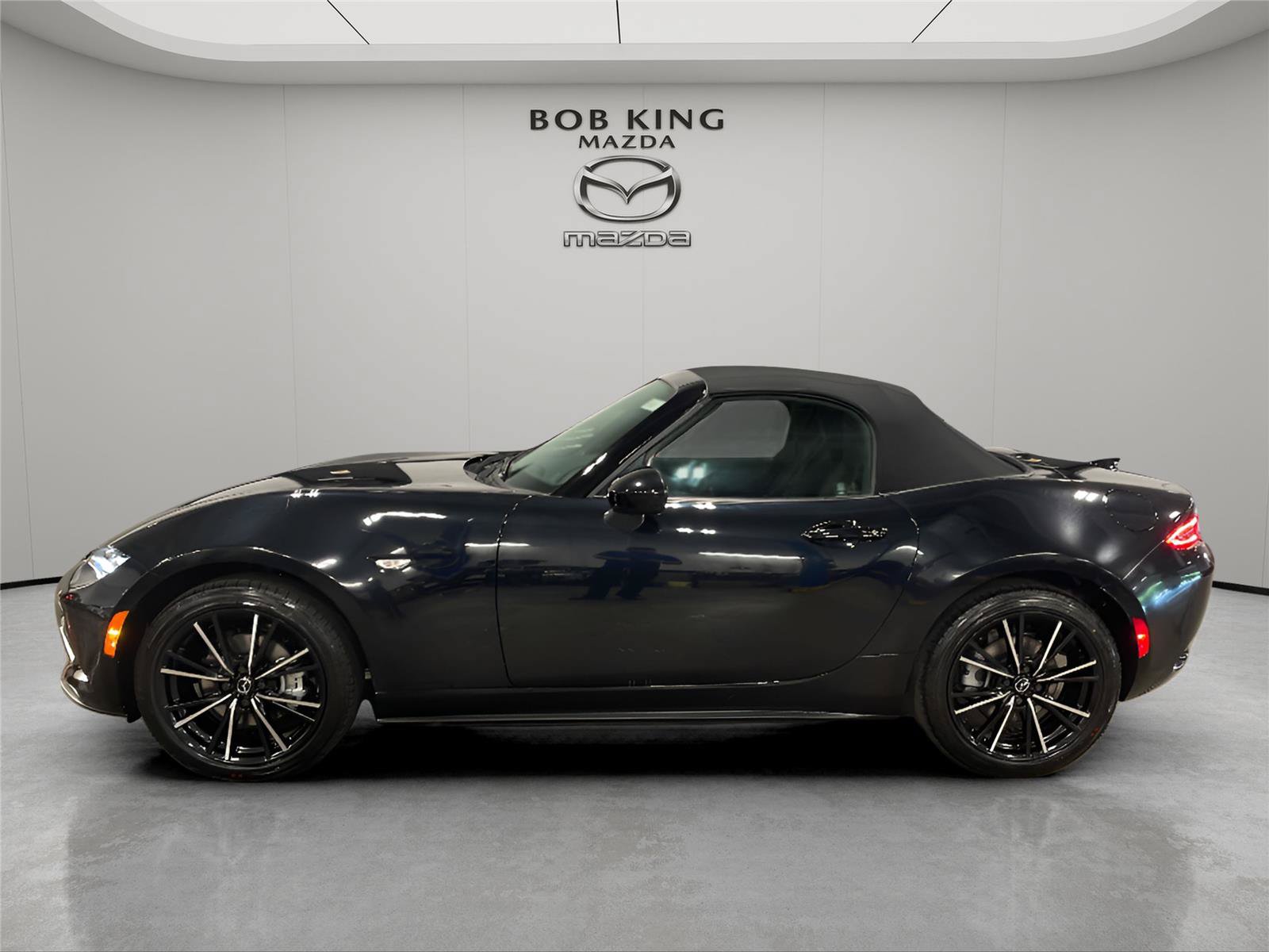 New 2026 MAZDA MX-5 Miata Grand Touring RWD image 2