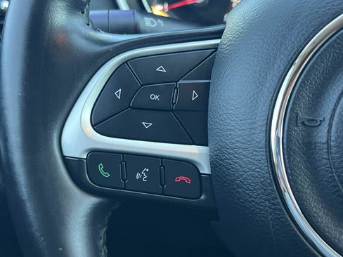 Used 2019 Jeep Compass Altitude image 9