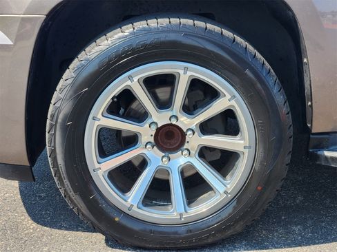 Used 2014 GMC Yukon SLT w/ Texas Edition image 9