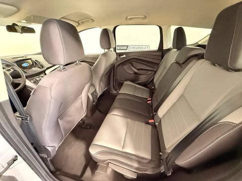Used 2016 Ford Escape SE w/ Equipment Group 201A AWD/4WD image 19