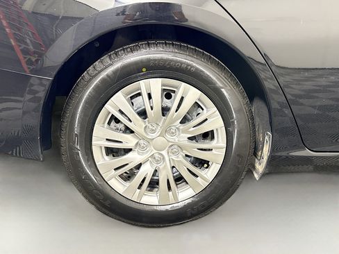 Used 2022 Nissan Altima 2.5 S FWD image 33