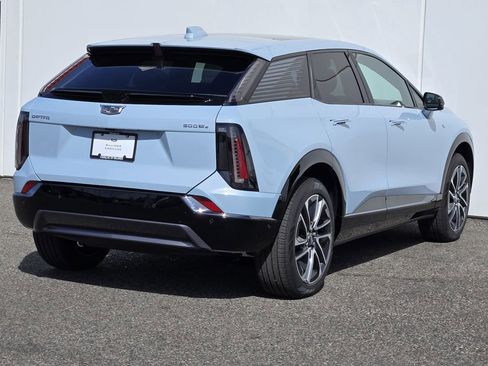 New 2025 Cadillac Optiq Sport 1 image 42