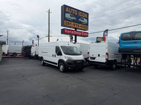 Used 2025 RAM ProMaster 3500 w/ Convenience Group FWD image 5