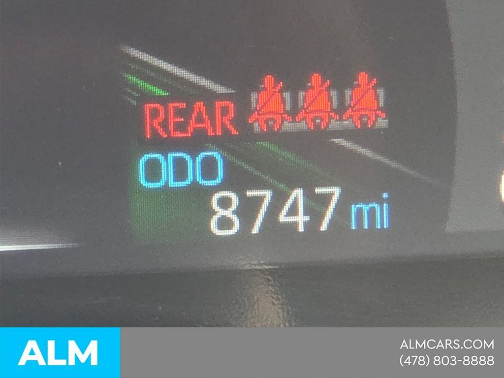 Used 2025 Toyota RAV4 XLE w/ Convenience Package FWD image 29