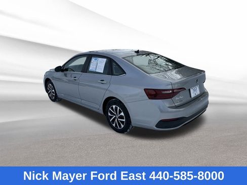 Used 2024 Volkswagen Jetta S image 5