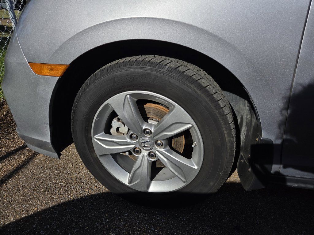 Used 2018 Honda Odyssey EX-L image 5