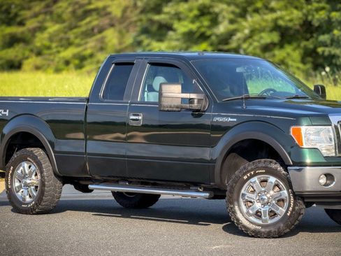 Used 2014 Ford F150 XLT w/ Equipment Group 302A Luxury AWD/4WD image 8