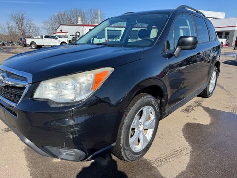 Used 2015 Subaru Forester 2.5i Premium w/ All-Weather Package AWD/4WD image 9