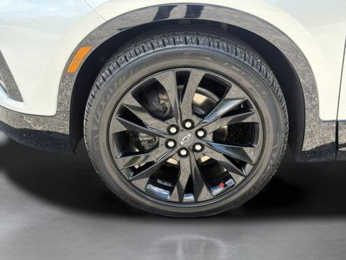 Used 2021 Chevrolet Blazer RS w/ Enhanced Convenience Package AWD/4WD image 9