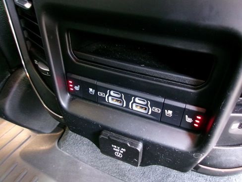 Certified 2021 RAM 1500 Limited w/ Night Edition image 12