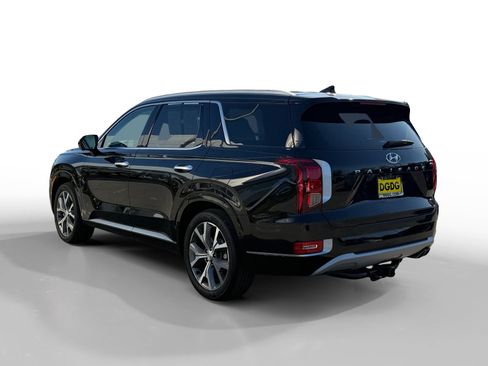 Used 2022 Hyundai Palisade Limited FWD image 3