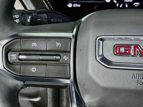Used 2026 GMC Yukon Elevation RWD image 11