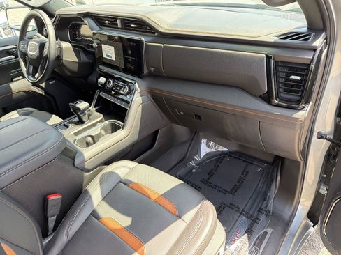 Used 2025 GMC Sierra 1500 AT4 AWD/4WD image 28