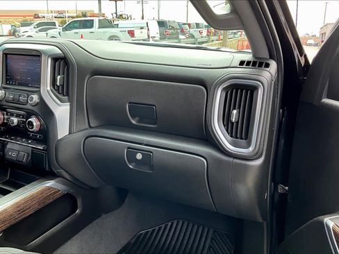 Used 2021 GMC Sierra 1500 Elevation image 17