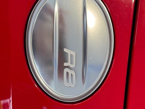 Used 2021 Audi R8 V10 w/ Premium Package image 26