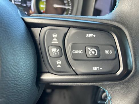 Used 2024 Jeep Wrangler Unlimited Rubicon 4xe AWD/4WD image 28