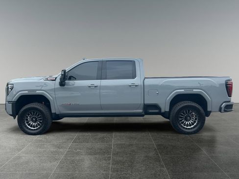 Used 2024 GMC Sierra 2500 AT4 w/ AT4 Premium Plus Package AWD/4WD image 6