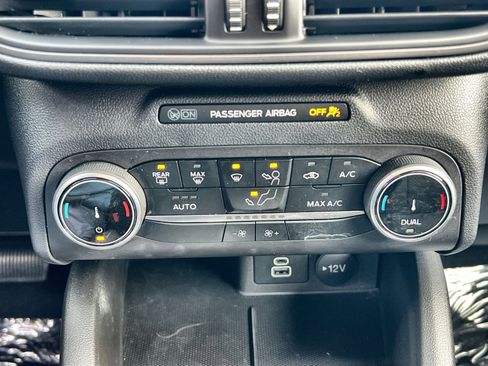 Used 2025 Ford Escape Active image 20