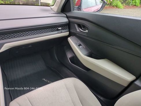 Used 2024 Honda Accord EX image 17
