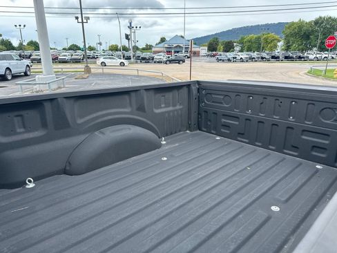 Used 2022 Ford F150 XLT w/ Equipment Group 302A High AWD/4WD image 7