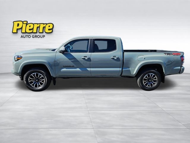 Used 2023 Toyota Tacoma TRD Sport w/ Black Out Package (TMS) AWD/4WD image 2