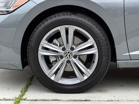 Used 2022 Volkswagen Jetta SE image 25