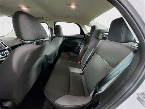 Used 2014 Ford Focus SE image 21