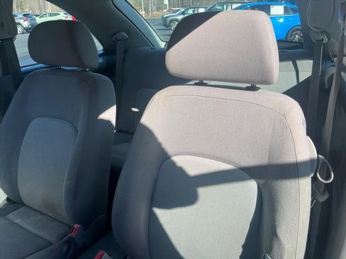 Used 2003 Volkswagen Beetle GL image 10