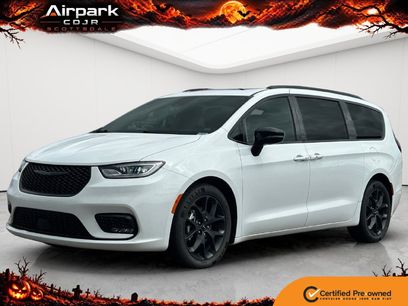 Certified 2025 Chrysler Pacifica Limited