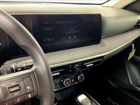 New 2025 Nissan Kicks SV w/ SV Premium Package image 11