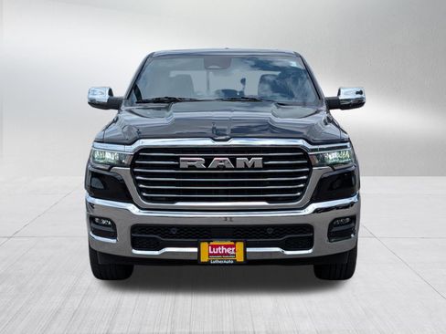 Used 2025 RAM 1500 Laramie AWD/4WD image 2