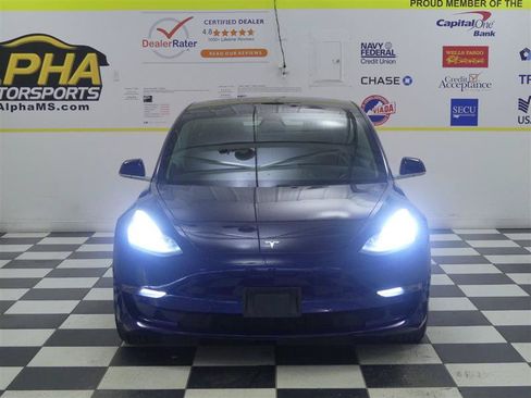 Used 2018 Tesla Model 3 Long Range AWD/4WD image 2