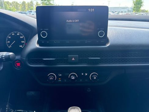 Used 2023 Honda HR-V LX image 19