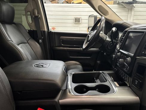 Used 2018 RAM 3500 Laramie w/ Sport Appearance Group AWD/4WD image 28
