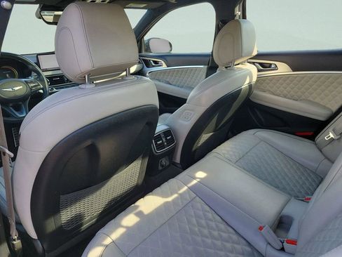 Used 2022 Genesis G70 3.3T image 30