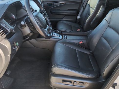 Used 2020 Honda Pilot Touring image 19