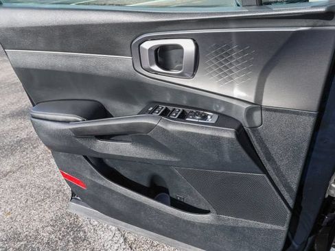 Used 2025 Kia Sorento S w/ Panoramic Sunroof Package FWD image 13