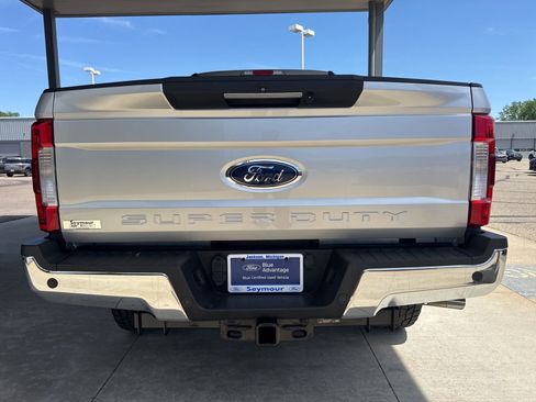 Used 2017 Ford F250 Lariat w/ Lariat Ultimate Package AWD/4WD image 6
