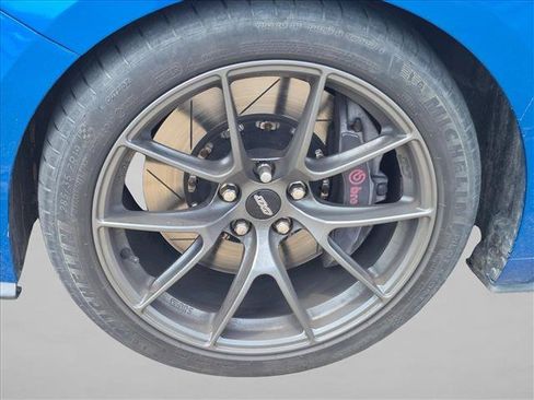 Used 2021 Ford Mustang GT Premium w/ GT Performance Package RWD image 9